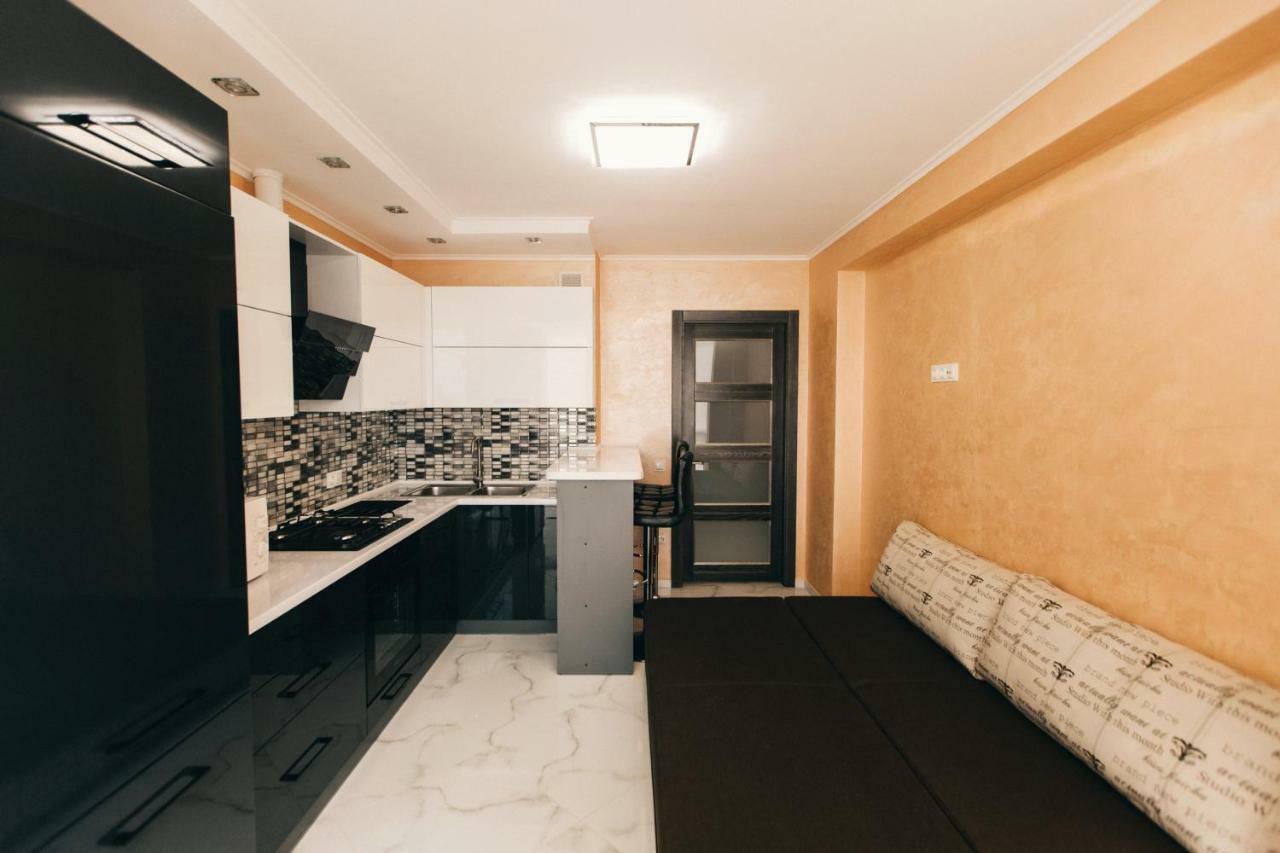 Oazis Apartments 切尔诺夫策 外观 照片